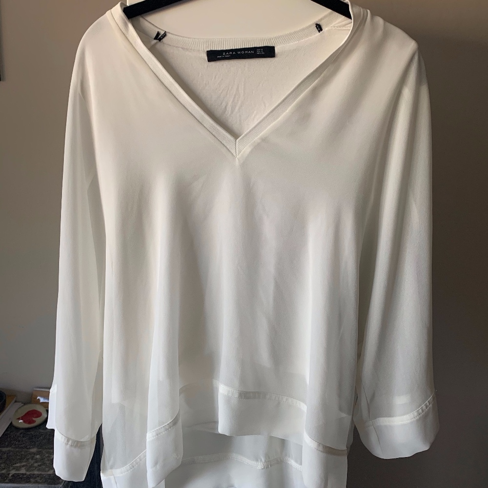 Flowy zara top with built in undershirt